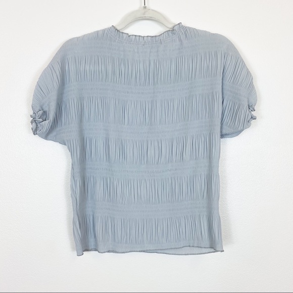 Mei Na Short Sleeve Top with Pearl Accents Size Medium - Picture 3 of 6